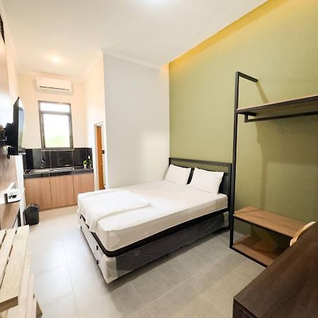 Ap Living Grand Kamala Lagoon Bekasi Buitenkant foto