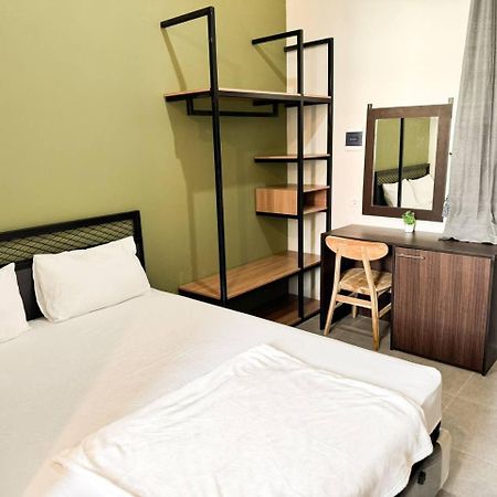 Ap Living Grand Kamala Lagoon Bekasi Buitenkant foto