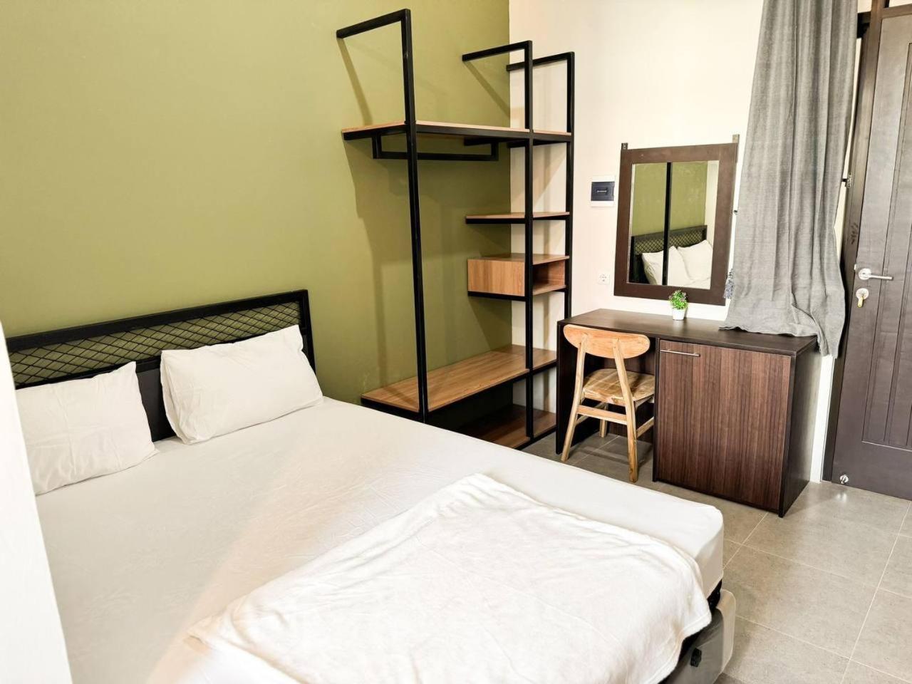 Ap Living Grand Kamala Lagoon Bekasi Buitenkant foto